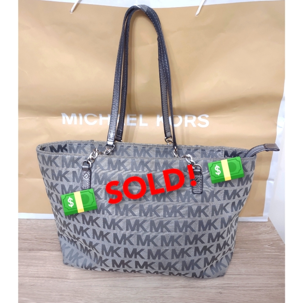 💵 SOLD🚫 MICHAEL by Michael Kors shoulder bag